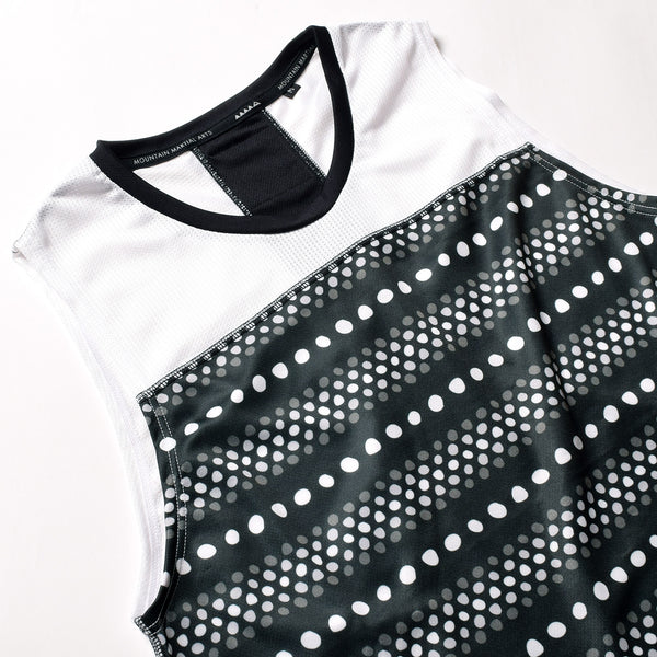 MMA×3ITSUKA Racing Sleeve-less Chocolate MMAx3ITSUKA Checker Racing Sleeve-less - 三津家貴也